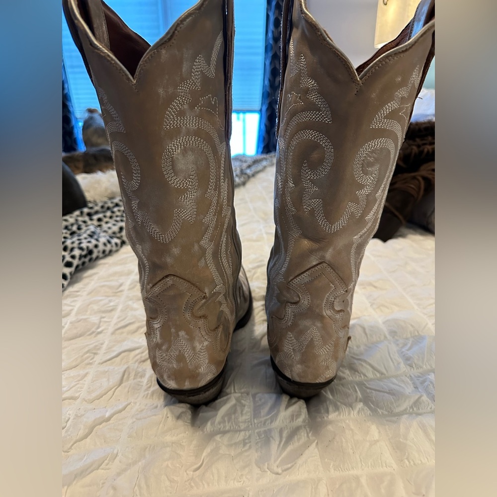 Dan post boots Size 9 - Picture 3 of 6